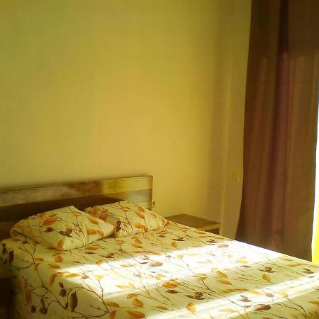 Guest House Marineza Gonio Buitenkant foto