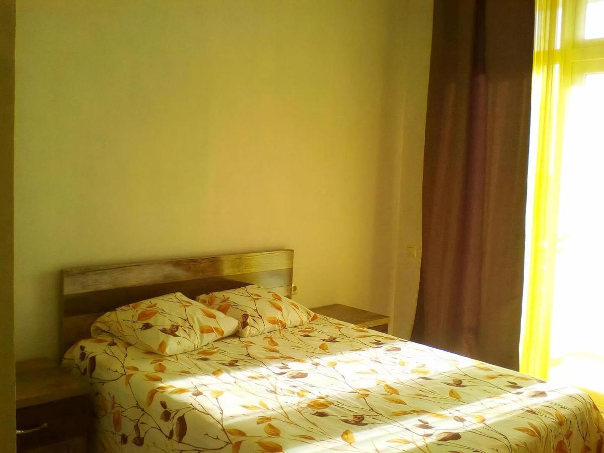 Guest House Marineza Gonio Buitenkant foto
