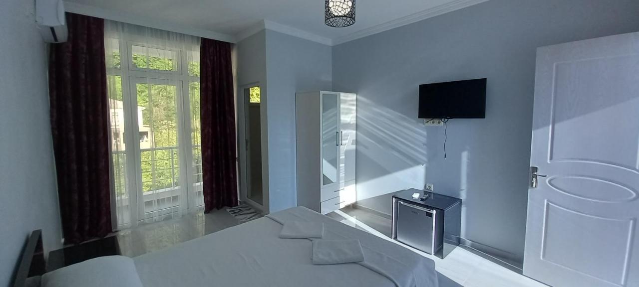 Guest House Marineza Gonio Buitenkant foto