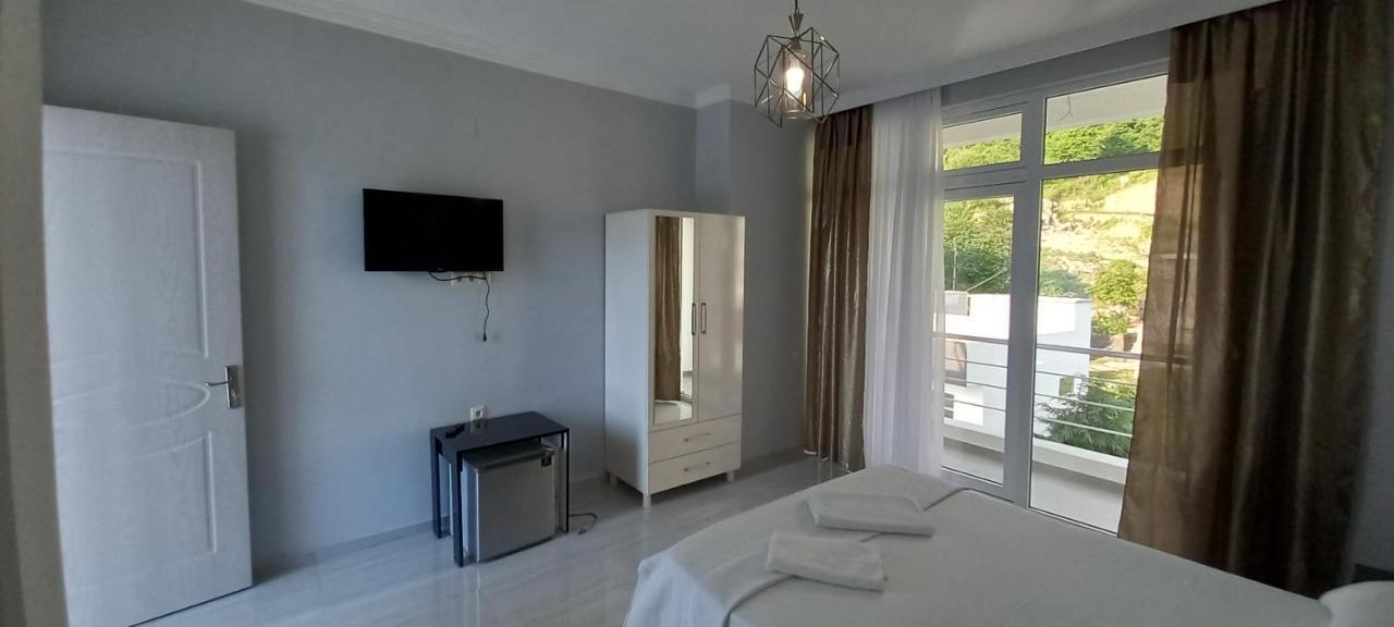 Guest House Marineza Gonio Buitenkant foto